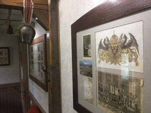 Hostal Salamandra Village