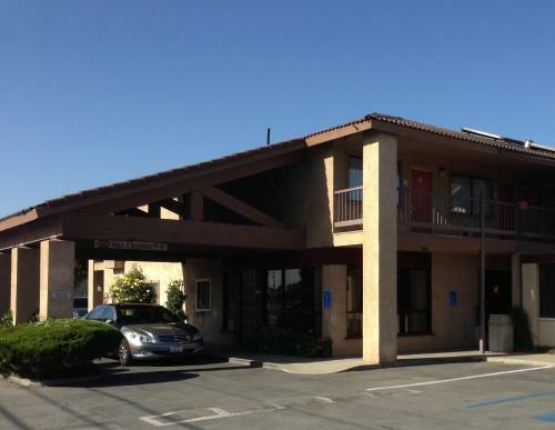 Motel Valley Harvest Inn
