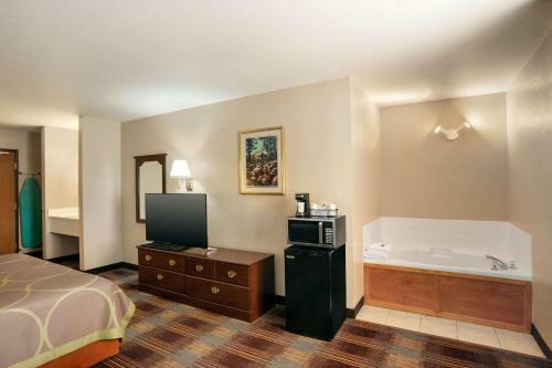 Motel Super 8 By Wyndham Holton