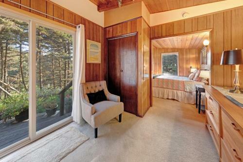 Alicia's Beach House