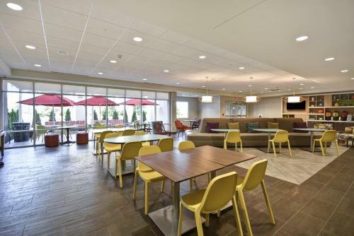 Hotel Home2 Suites By Hilton Queensbury Glens Falls