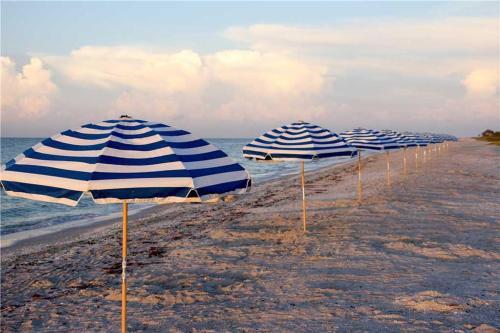 Apartamento East Gulf Condo #1411