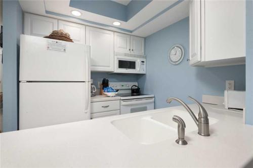 Apartamento East Gulf Condo #1411