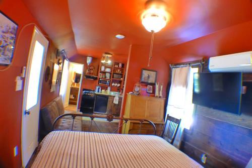 Motel Miner's Camp