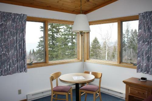 Superior Ridge Resort Motel