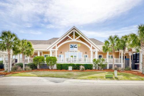 Baywood Luxury