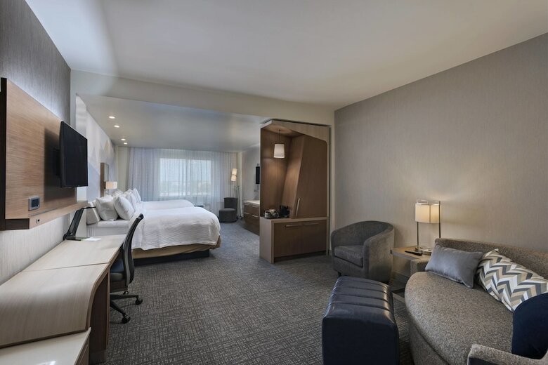 Hotel Courtyard By Marriott Houston Sugar Land/lake Pointe