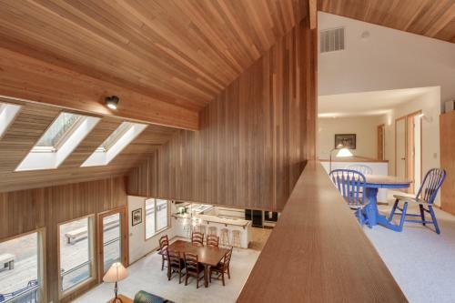 Black Butte Ranch: Nw Contemporary