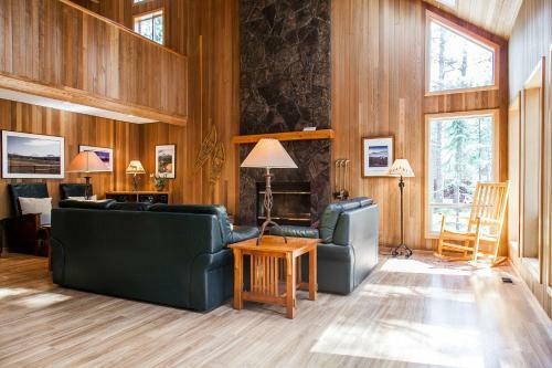 Black Butte Ranch: Nw Contemporary
