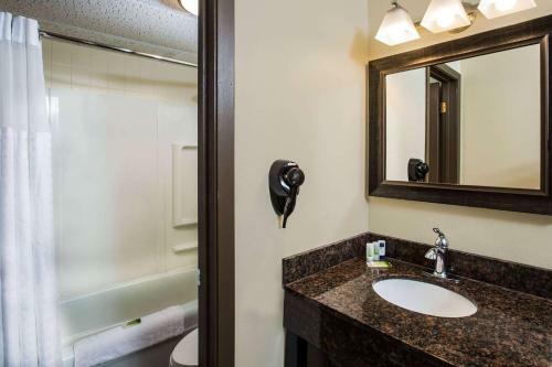 Hotel Americinn By Wyndham Baxter Brainerd