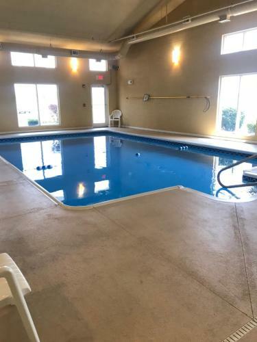 Hotel Randolph Inn And Suites