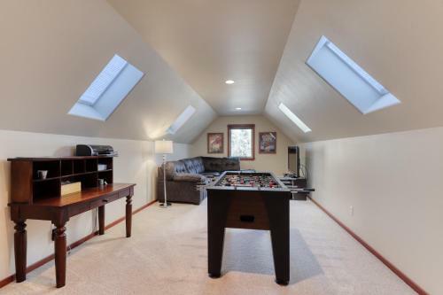 Sisters Locust Lane Retreat