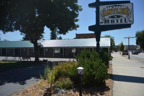 Newport Antler Motel