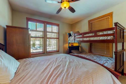 Eagle Springs West 102: Song Sparrow Suite