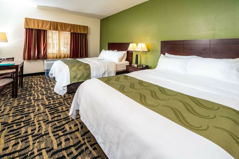 Hotel Quality Inn & Suites