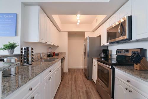 Aparthotel Yacht Club Modern Luxury Apartments