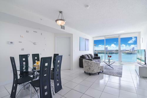 Aparthotel Yacht Club Modern Luxury Apartments