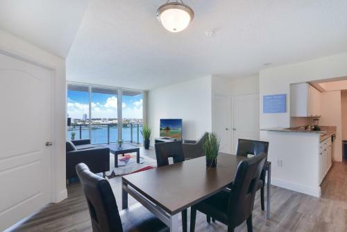 Aparthotel Yacht Club Modern Luxury Apartments
