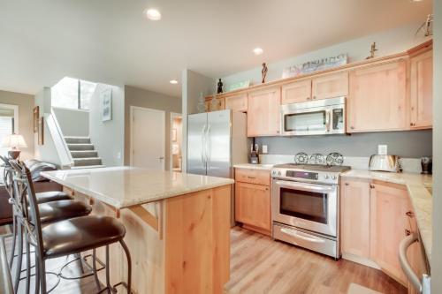 16 Eaglewood