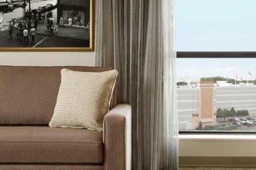 Hotel Embassy Suites By Hilton Syracuse Destiny Usa