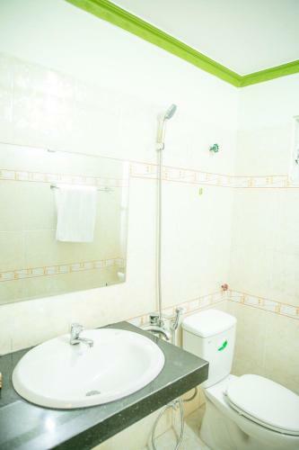 Hotel Kh�ch S?n Anh Khoa