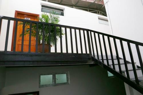 Giang Son Hostel