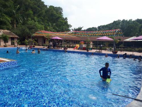 Hotel ?�ng � N�i C?c Resort