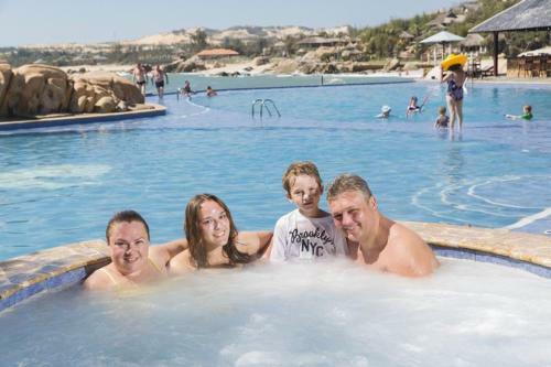 Hotel Rock Water Bay