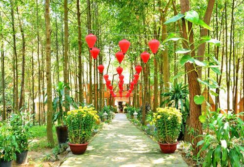 Hotel Phu Ninh Lake Resort
