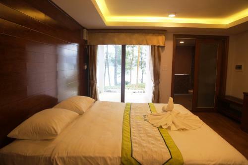Hotel Phu Ninh Lake Resort