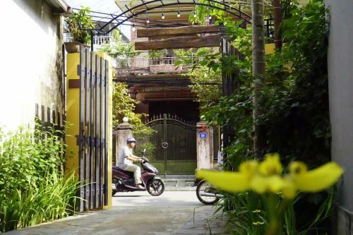 Hotel Minh T� Homestay