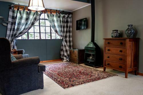 Hostal Ducks Country House