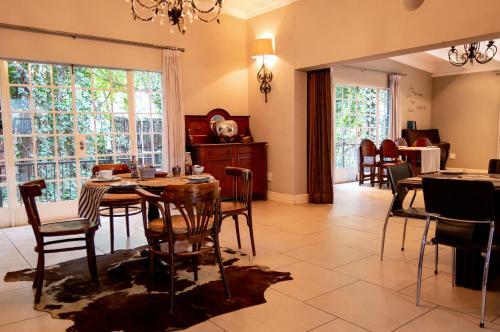 Hostal Ducks Country House
