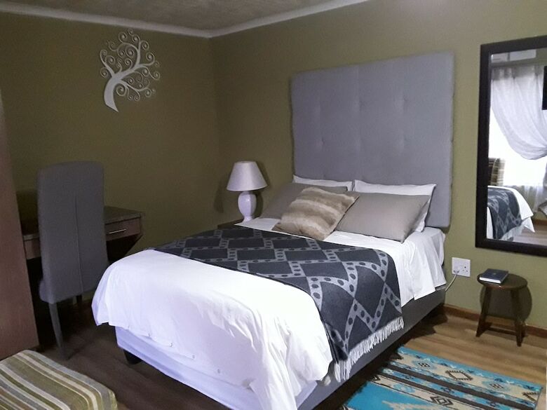 Hostal Victoria Oaks Guesthouse