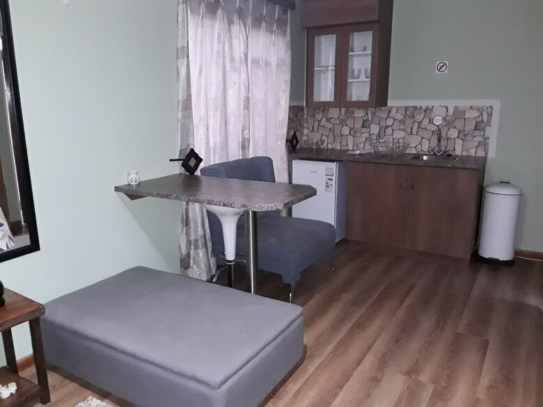 Hostal Victoria Oaks Guesthouse