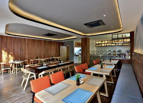 Yongkang Oriental Hotel