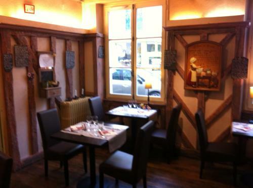 Hotel Logis Auberge Du Cheval Blanc