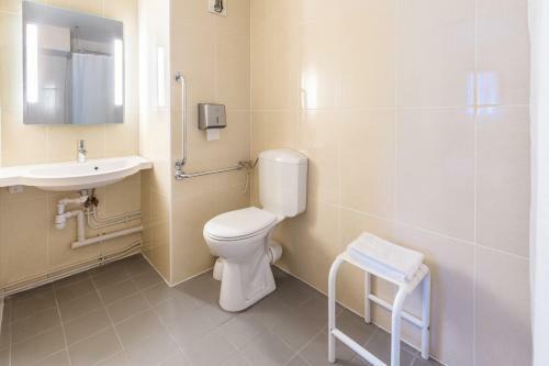 Hotel B&B H�tel Chartres Le Forum