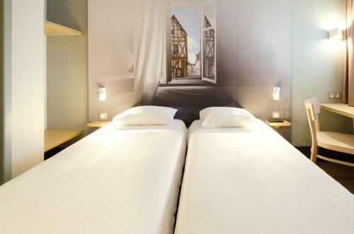 Hotel B&B H�tel Chartres Le Forum