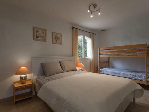 Cozy Villa In Oupia With Private Pool And Jacuzzi