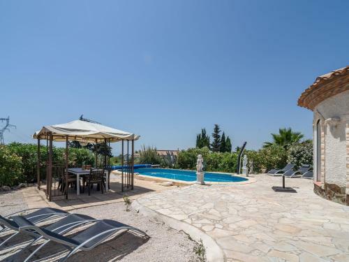 Cozy Villa In Oupia With Private Pool And Jacuzzi
