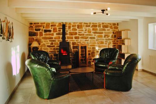 Holiday Home Plogonnec - Bre06049-f
