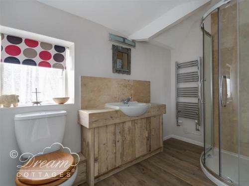 Pippins Loders, Bridport