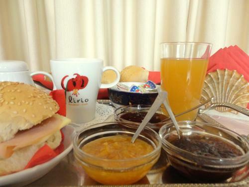 Hostal ??????? ??????/lirio Guest House