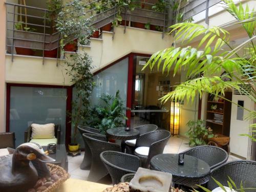 Hostal ??????? ??????/lirio Guest House