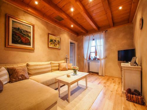 Mitrovici Villa Sleeps 8 Pool Air Con Wifi