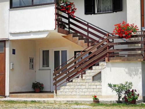 Apartment Ton�i�
