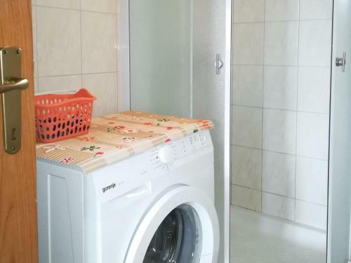 Apartment Ton�i�