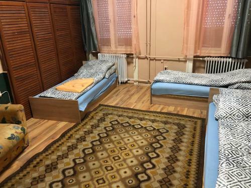 Hostal Miksz�th Vend�gh�z