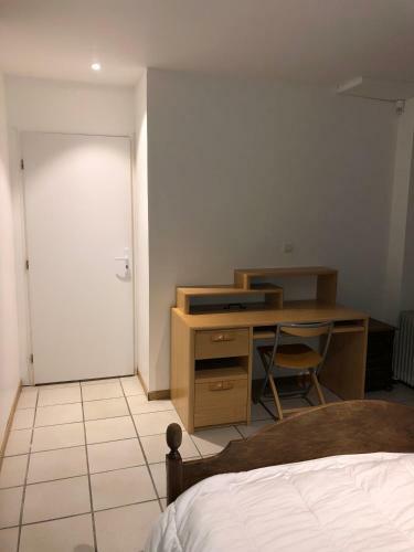 Hostal Chambres En Collocation
